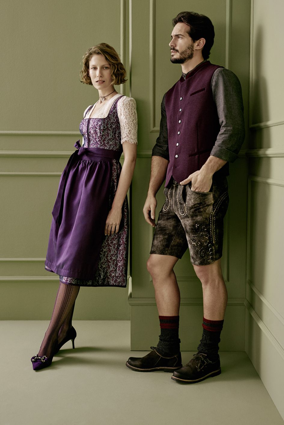 SW_24_C_aubergine_outfit_16_2201_RGB