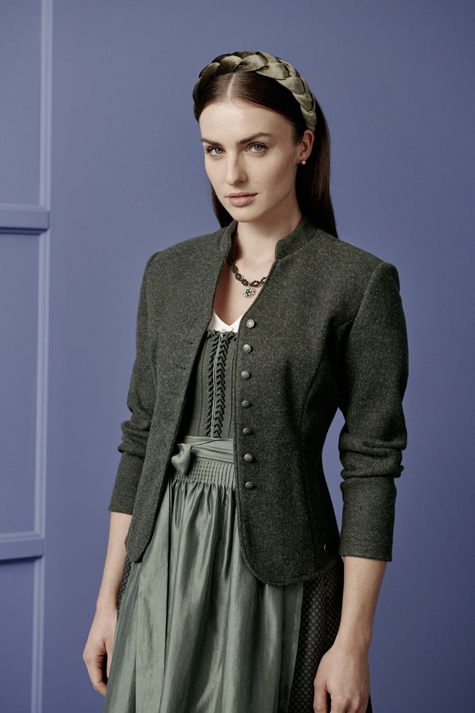 SW_24_D_grün_outfit_19_2684_RGB